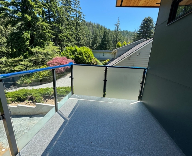 frame glass railing coquitlam