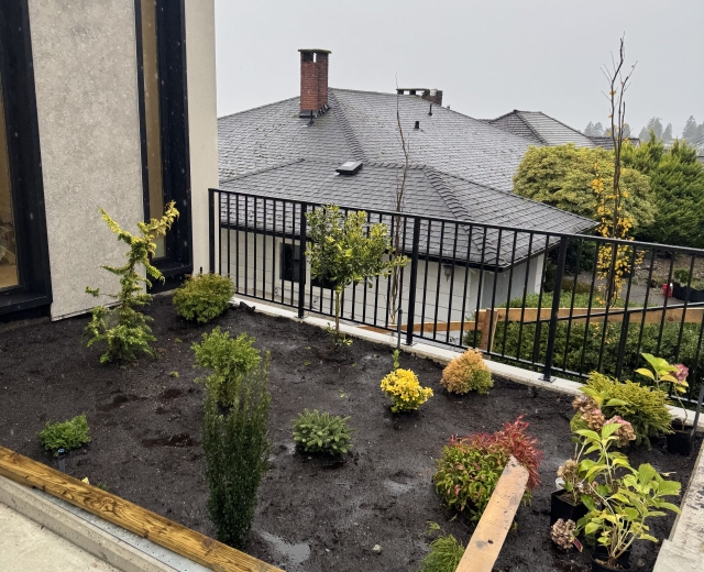 ER08 outdoor railing 6 scaled