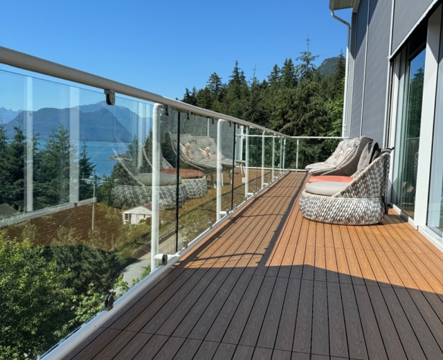 vancouver exteior glass railing